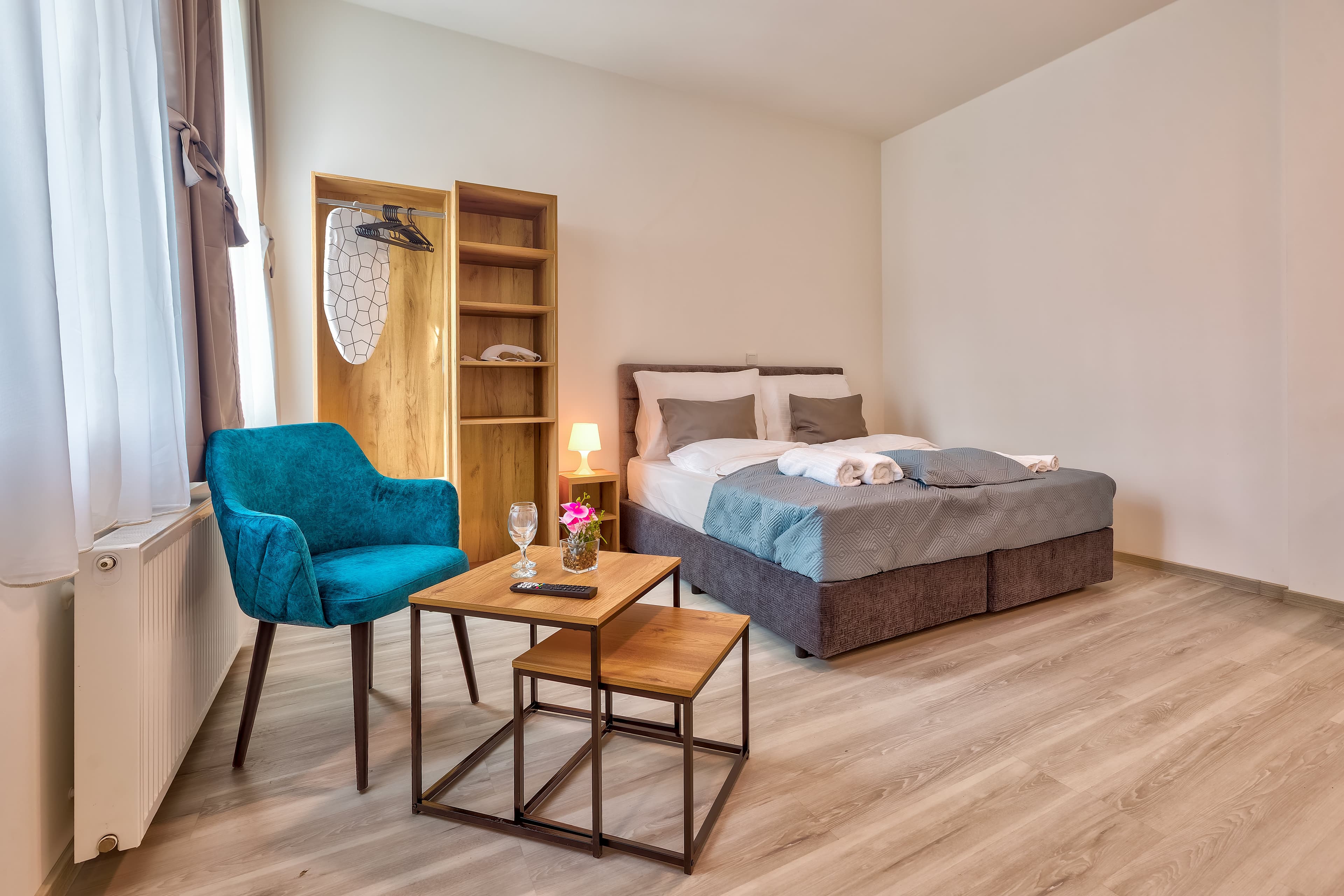 Room 1 - 0K9A9646_openWithAnd4more_Balancer